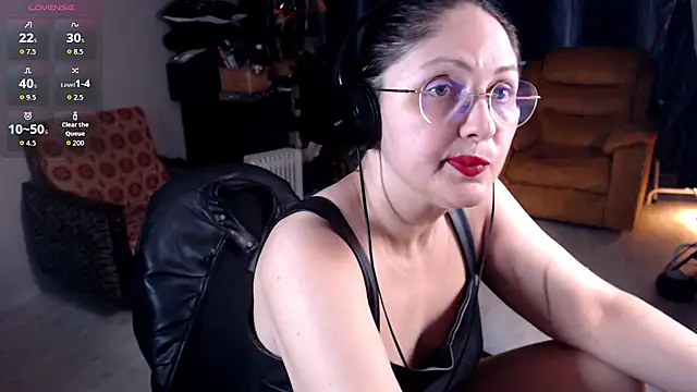 Snapshot of Imperatriza chatting on November 10, 11:48 am Imperatriza online show from November 10, 11:48 am