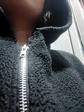 Snapshot of angelie_3 chatting on October 13, 3:08 am angelie 3 online show from October 13, 3:08 am