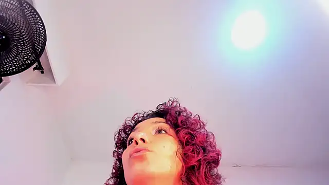 Snapshot of amber_demons2021 chatting on March 2, 10:13 pm amber demons2021 online show from March 2, 10:13 pm