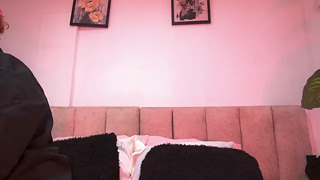 Snapshot of amber_demons2021 chatting on October 24, 10:09 pm amber demons2021 online show from October 24, 10:09 pm