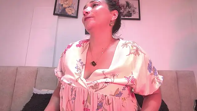 Snapshot of amber_demons2021 chatting on October 18, 10:56 pm amber demons2021 online show from October 18, 10:56 pm