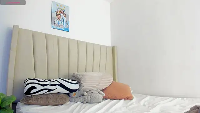 Mady-Edwards online show from January 9, 11:11 pm