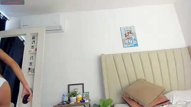 Mady-Edwards online show from February 10, 9:58 pm