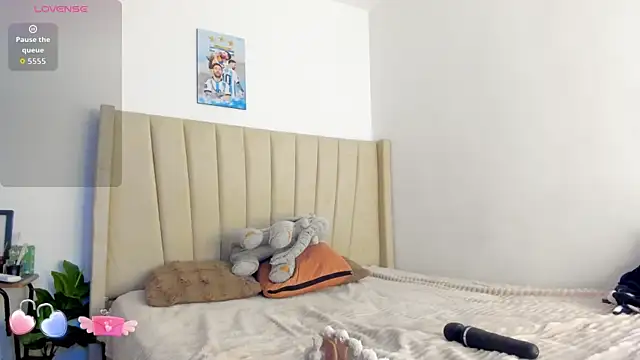 Mady-Edwards online show from March 13, 2:38 am