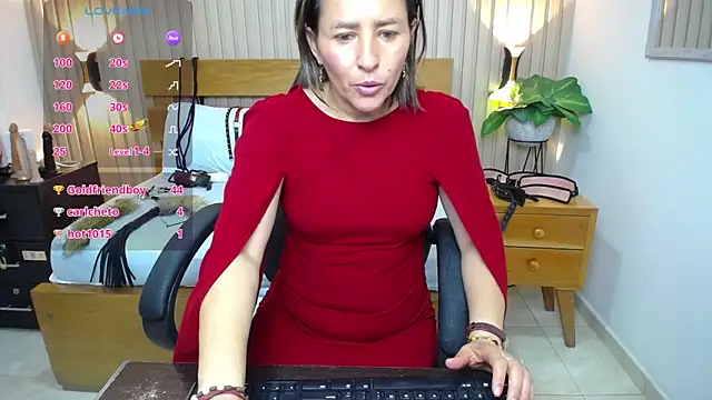 luciana ballesteros  online show from March 8, 3:13 pm