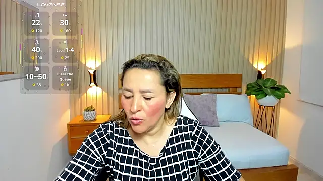 luciana ballesteros  online show from June 23, 12:14 pm