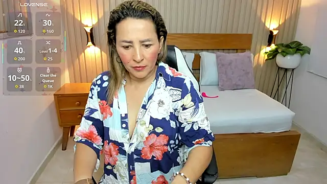 luciana ballesteros  online show from June 25, 12:21 pm
