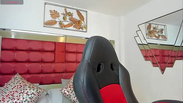 FaloonRoussel online show from November 15, 7:07 pm