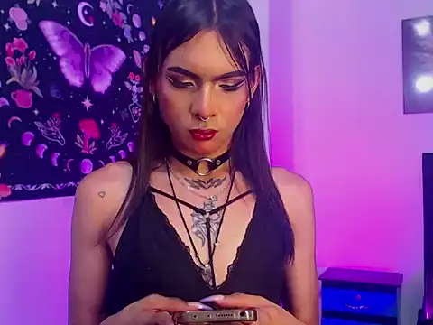 lilithnyx333 online show from April 11, 1:57 am