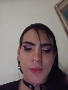 lilithnyx333 online show from May 14, 7:38 am