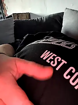 poussychats online show from March 1, 5:02 pm