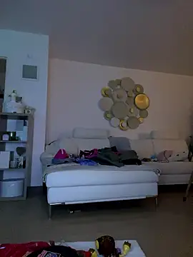 lyajoliee online show from January 15, 4:27 am