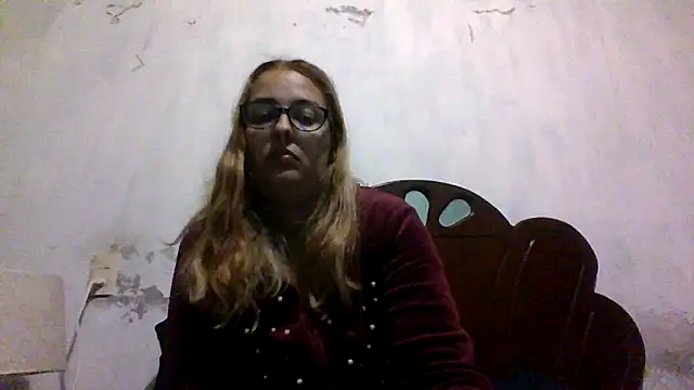 Snapshot of Samanthat33 chatting on September 23, 5:58 am Samanthat33 online show from September 23, 5:58 am