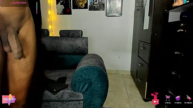 ethan chloeee online show from March 14, 4:07 am
