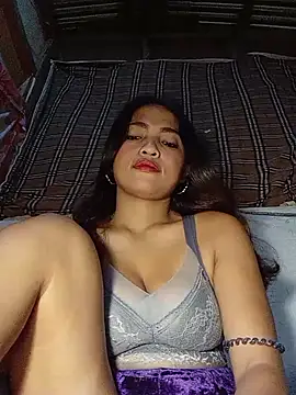 prettybella4u online show from June 30, 10:26 am