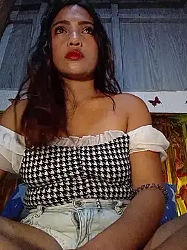 prettybella4u online show from June 14, 1:23 pm