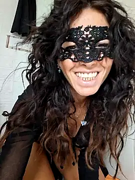 EmySkinny85 online show from October 29, 7:51 am