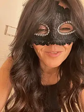 EmySkinny85 online show from December 15, 10:54 am