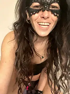 EmySkinny85 online show from February 19, 4:04 pm