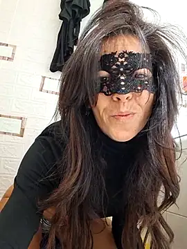 EmySkinny85 online show from November 14, 9:35 am