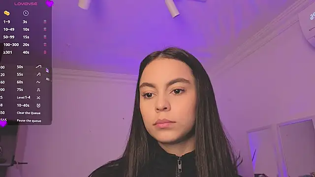 Aleejaa   online show from April 17, 11:46 am