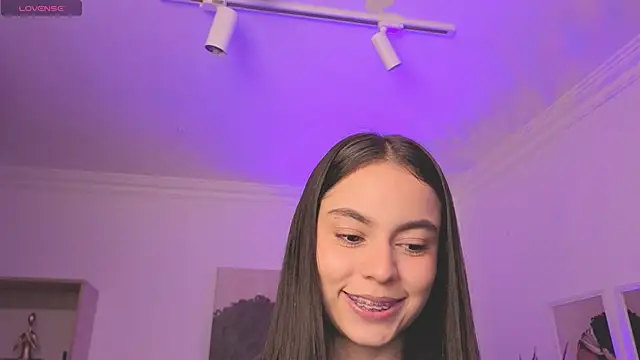 Aleejaa   online show from March 16, 11:36 am