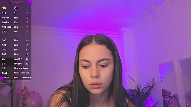 Snapshot of Aleejaa__ chatting on July 3, 11:17 am Aleejaa online show from July 3, 11:17 am