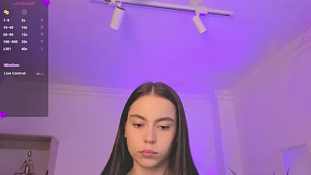 Aleejaa   online show from April 10, 11:17 am