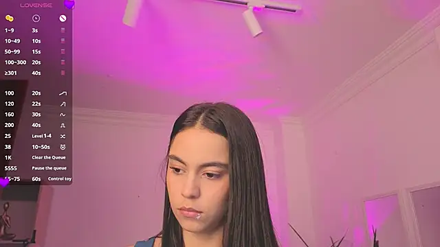 Snapshot of Aleejaa__ chatting on May 1, 11:26 am Aleejaa online show from May 1, 11:26 am