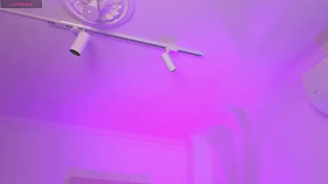 Aleejaa   online show from November 17, 11:03 am