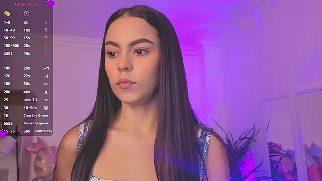 Snapshot of Aleejaa__ chatting on July 1, 11:32 am Aleejaa online show from July 1, 11:32 am