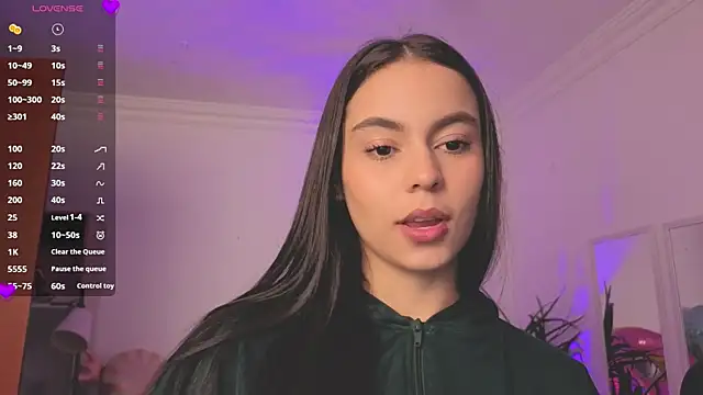 Snapshot of Aleejaa__ chatting on April 29, 11:36 am Aleejaa online show from April 29, 11:36 am
