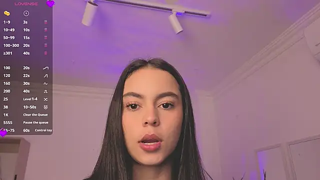 Snapshot of Aleejaa__ chatting on April 30, 11:28 am Aleejaa online show from April 30, 11:28 am