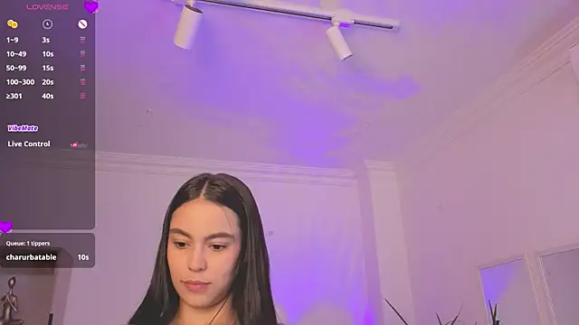 Snapshot of Aleejaa__ chatting on April 21, 11:39 am Aleejaa online show from April 21, 11:39 am