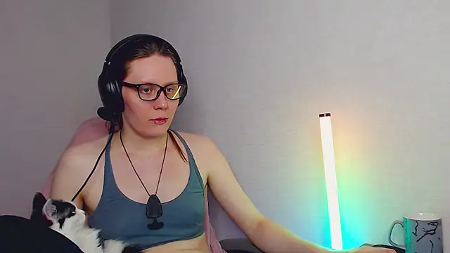 tracy cooper online show from February 25, 11:48 pm