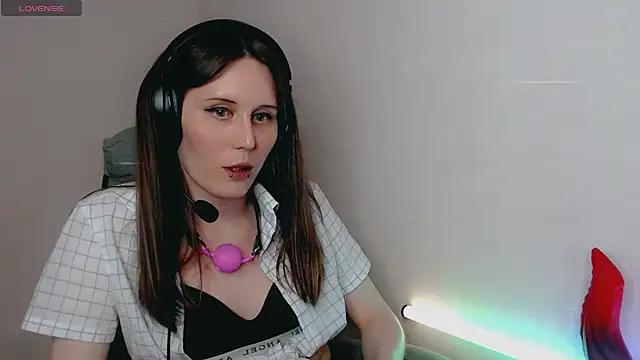 tracy cooper online show from December 24, 5:05 am