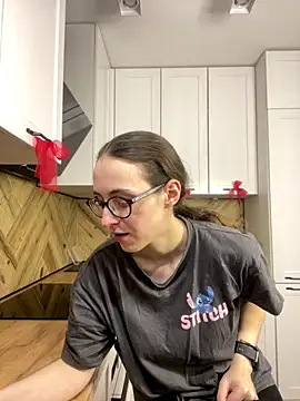 MartiniiSelenna online show from December 18, 6:51 am