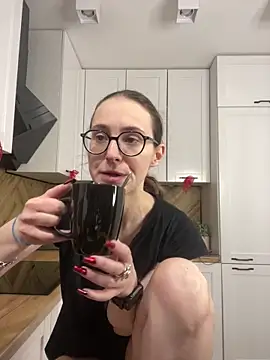 MartiniiSelenna online show from April 15, 5:46 am