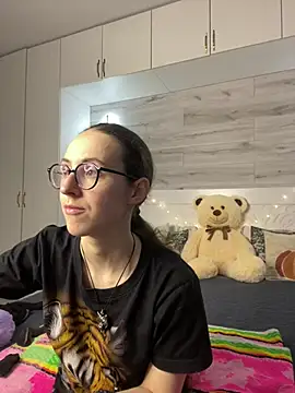 MartiniiSelenna online show from June 2, 5:51 am