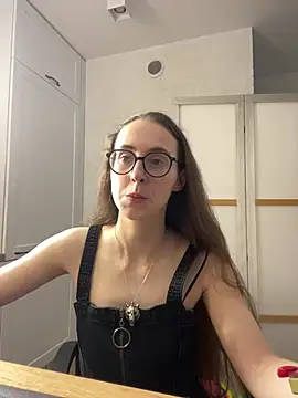 Snapshot of MartiniiSelenna chatting on July 20, 5:59 am MartiniiSelenna online show from July 20, 5:59 am