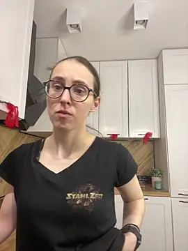 MartiniiSelenna online show from March 28, 6:36 am