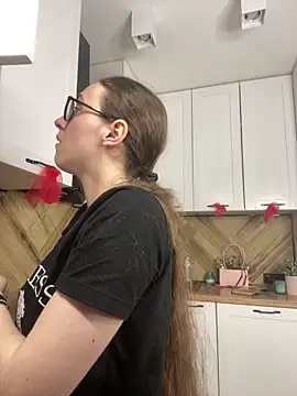 MartiniiSelenna online show from April 4, 5:47 am