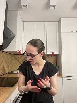 MartiniiSelenna online show from April 18, 5:43 am