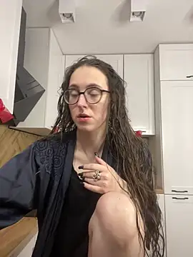 MartiniiSelenna online show from April 19, 5:52 am