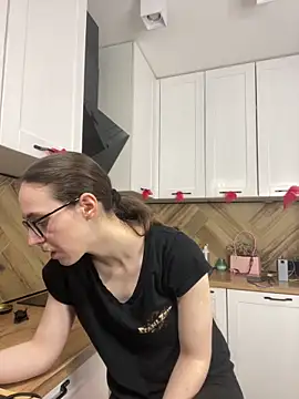 MartiniiSelenna online show from March 25, 6:46 am