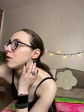 MartiniiSelenna online show from May 13, 5:58 am