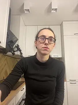 MartiniiSelenna online show from November 1, 6:30 am