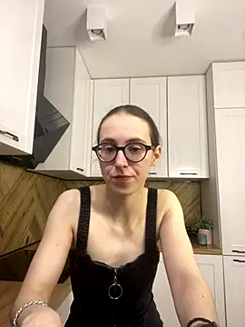 MartiniiSelenna online show from December 2, 6:48 am