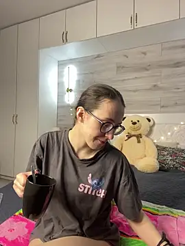MartiniiSelenna online show from May 26, 5:49 am