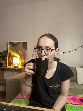 MartiniiSelenna online show from May 1, 5:45 am